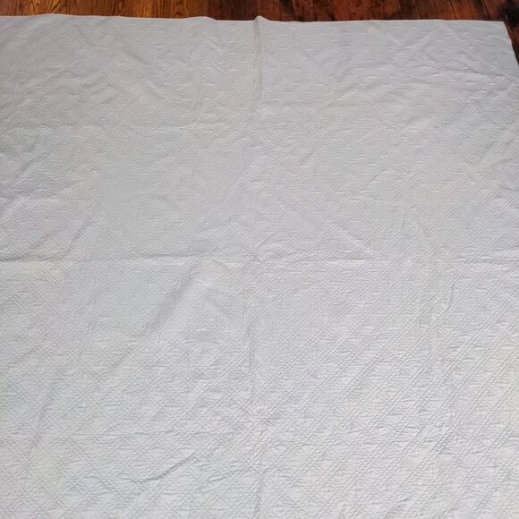 Fieldcrest Luxury Quilted Blanket Blue Size 100x92 100% Polyester Shell - Picture 8 of 9